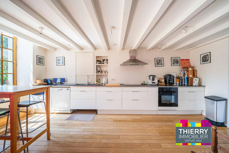 Appartement - 198 m² - 7 pièces