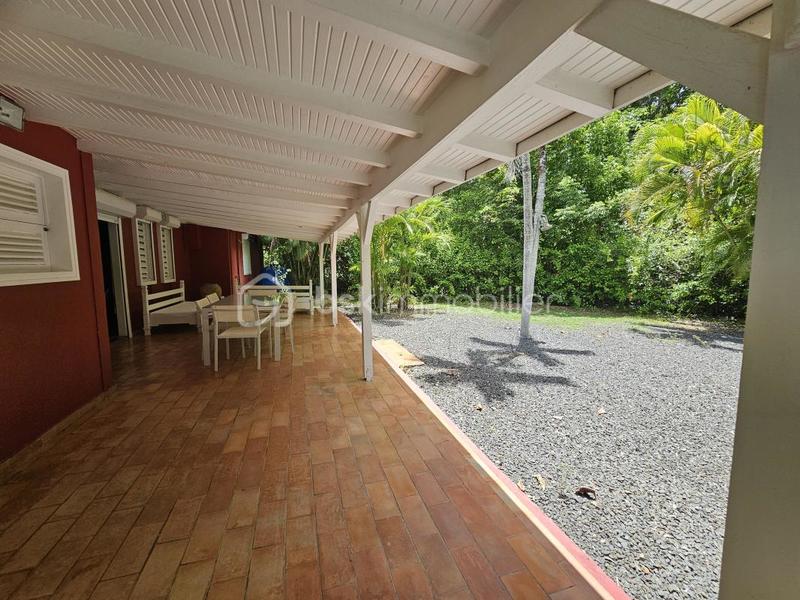 Maison - 226 m² - 4 pièces