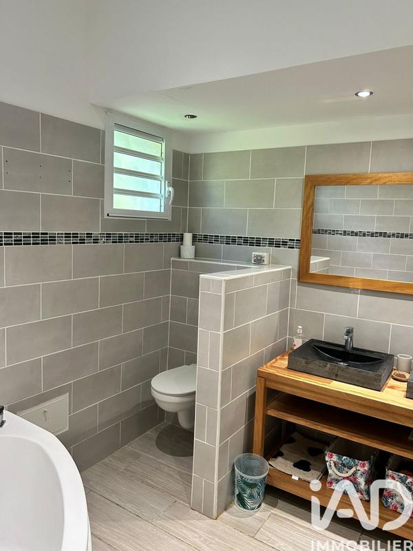 Maison - 100 m² - 5 pièces