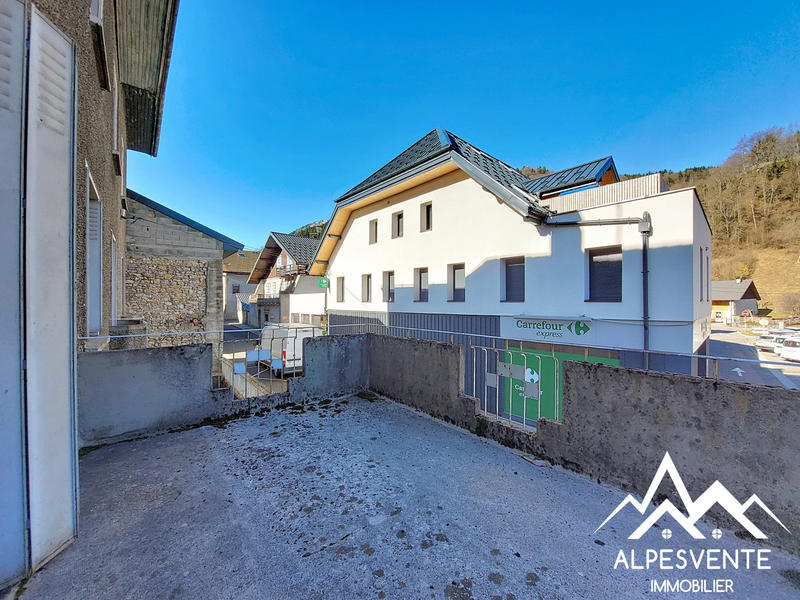 Maison ancienne - 294 m² - 13 pièces