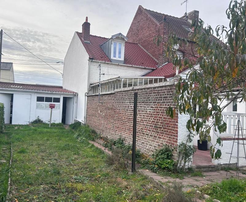 Maison - 97 m² - 4 pièces