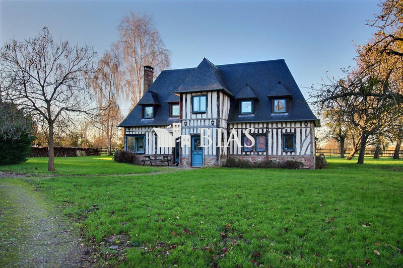 Maison ancienne - 287 m² - 10 pièces