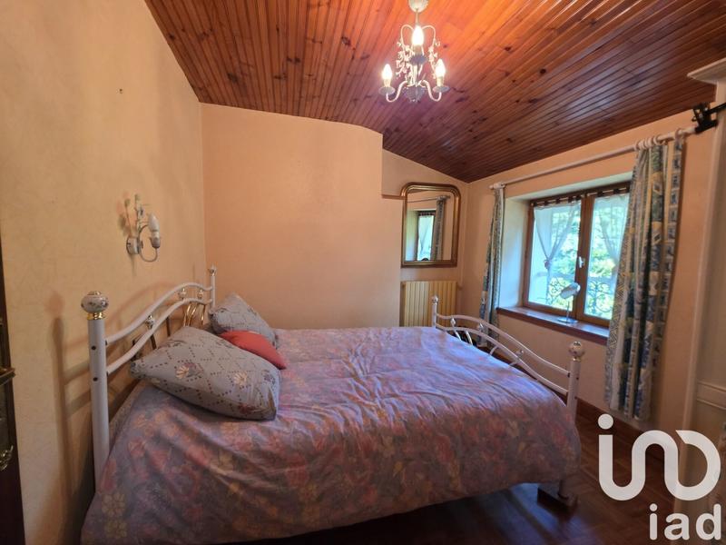 Maison - 203 m² - 6 pièces