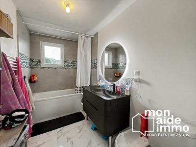 Maison - 86 m² - 4 pièces