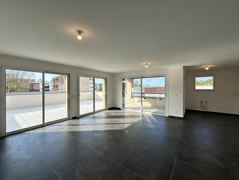 Appartement - 105 m² - 4 pièces