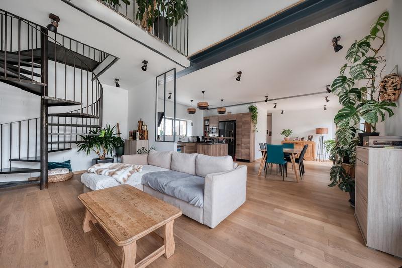 Maison - 165 m² - 6 pièces