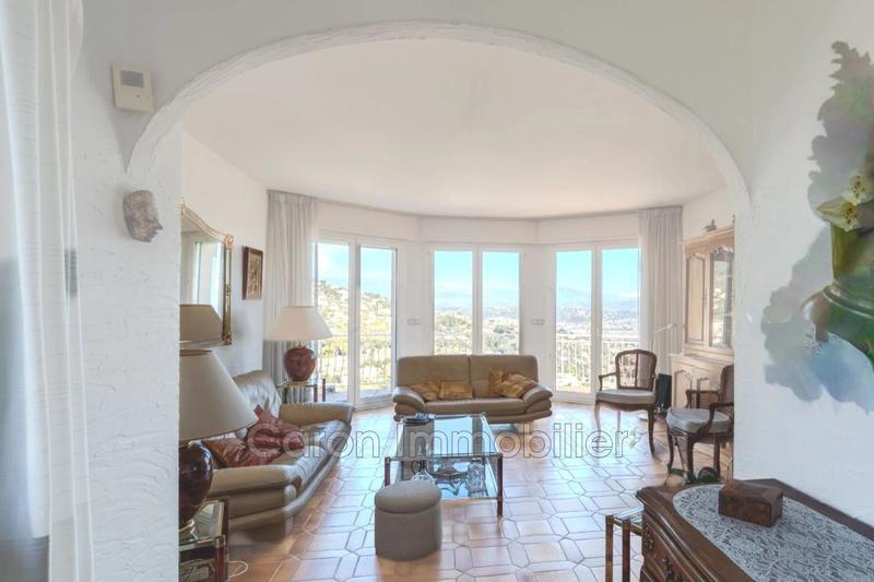 Villa - 182 m² - 8 pièces