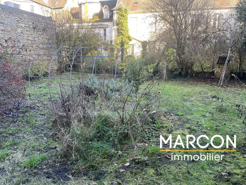 Immeuble - 214 m² - 10 pièces