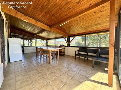 Maison - 98 m² - 5 pièces