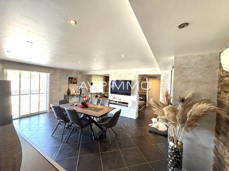 Duplex - 149 m² - 5 pièces