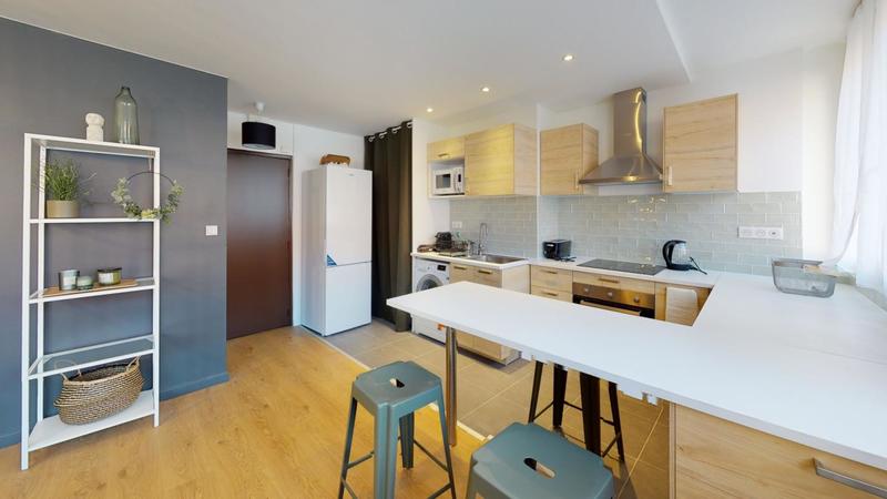 Appartement - 79 m² - 5 pièces