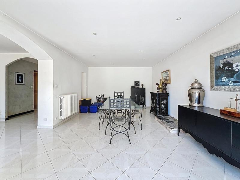 Maison - 188 m² - 6 pièces