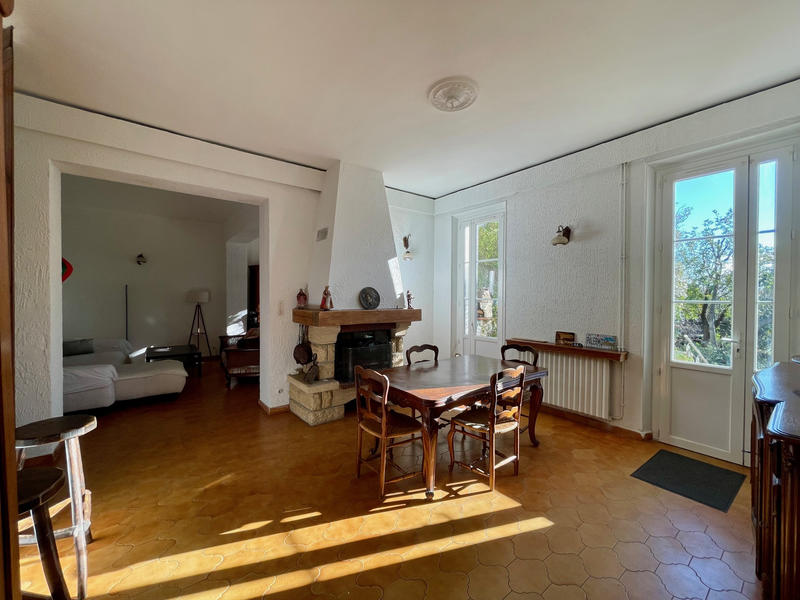 Maison - 200 m² - 4 pièces