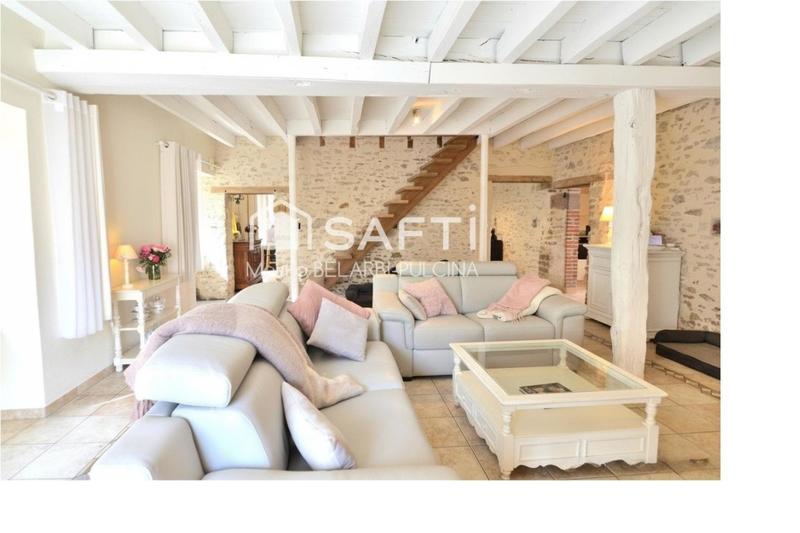 Maison - 392 m² - 14 pièces