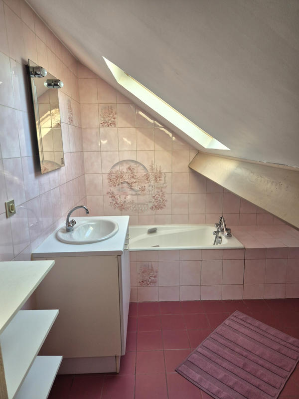 Maison - 105 m² - 5 pièces