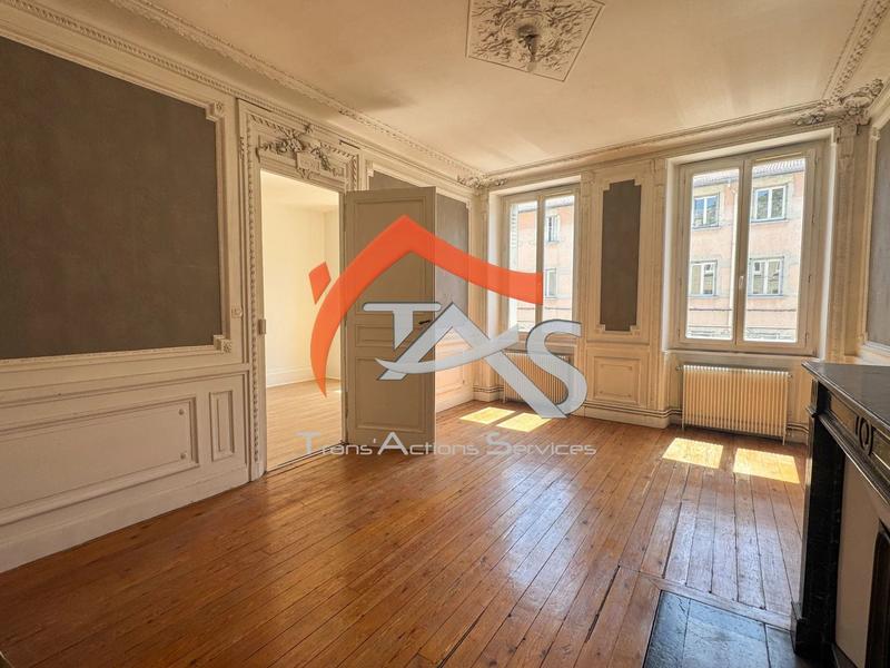 Appartement - 130 m² - 5 pièces