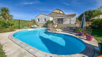 Villa - 99 m² - 4 pièces