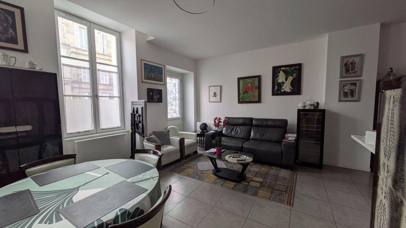 Appartement - 70 m² - 3 pièces