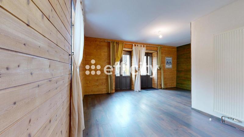 Maison - 194 m² - 5 pièces