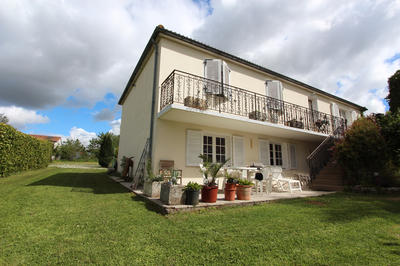 Maison - 143 m² - 8 pièces