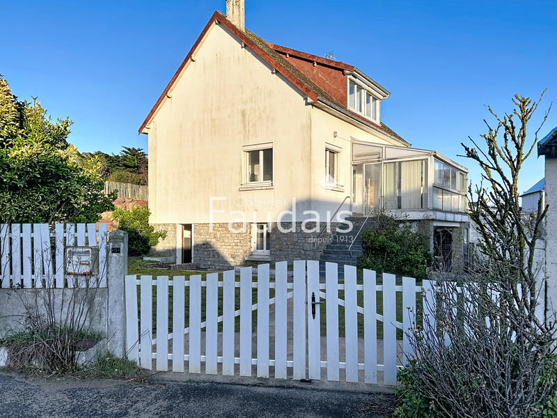 Maison - 151 m² - 8 pièces