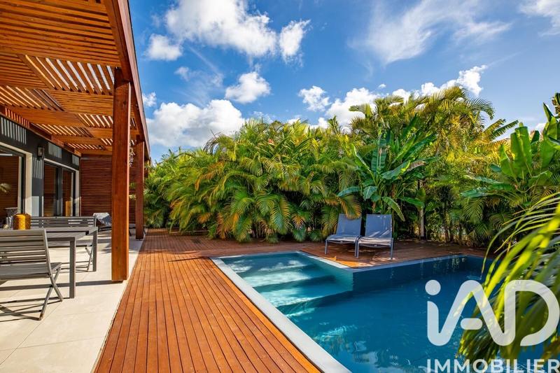 Maison - 217 m² - 10 pièces