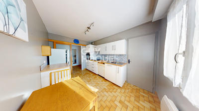 Appartement - 96 m² - 4 pièces