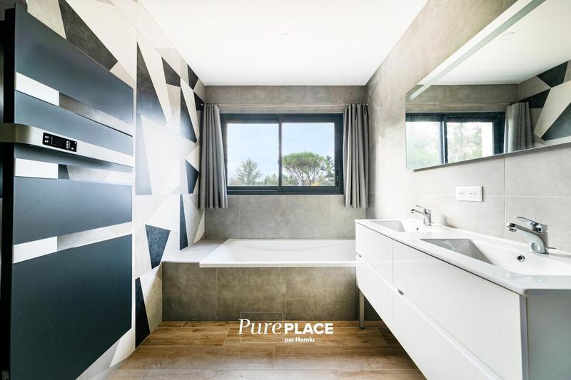 Maison - 197 m² - 6 pièces