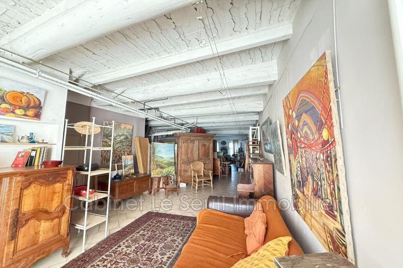 Maison - 252 m² - 9 pièces