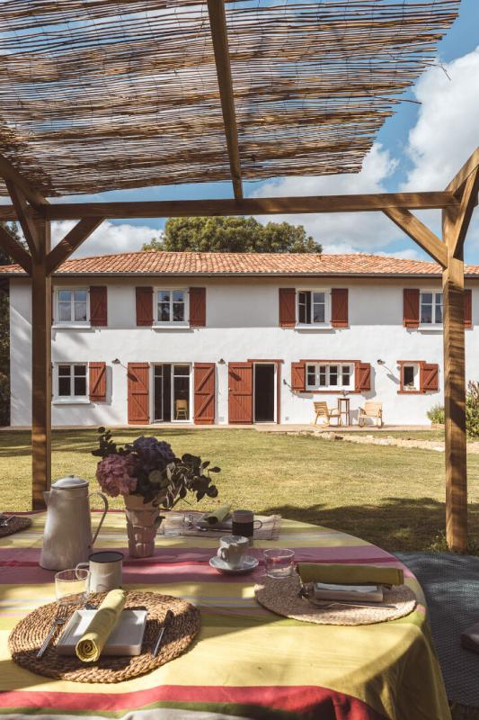 Maison - 426 m² - 13 pièces