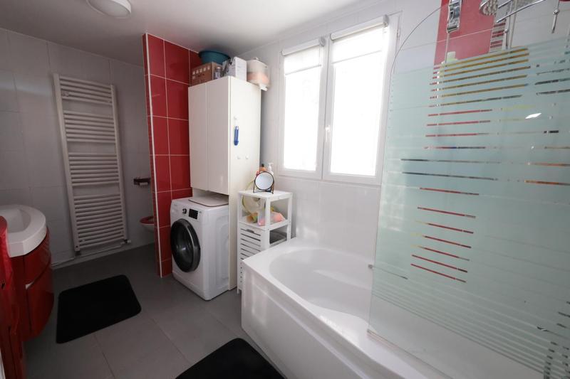 Maison - 143 m² - 7 pièces