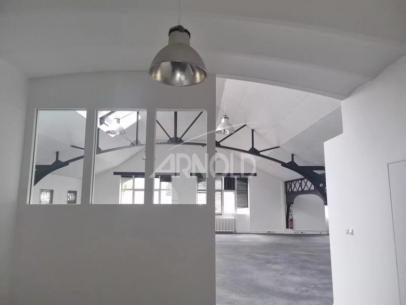 Bureau - 500 m² - 7 pièces