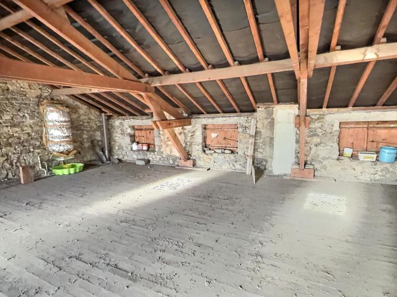 Appartement - 80 m² - 3 pièces