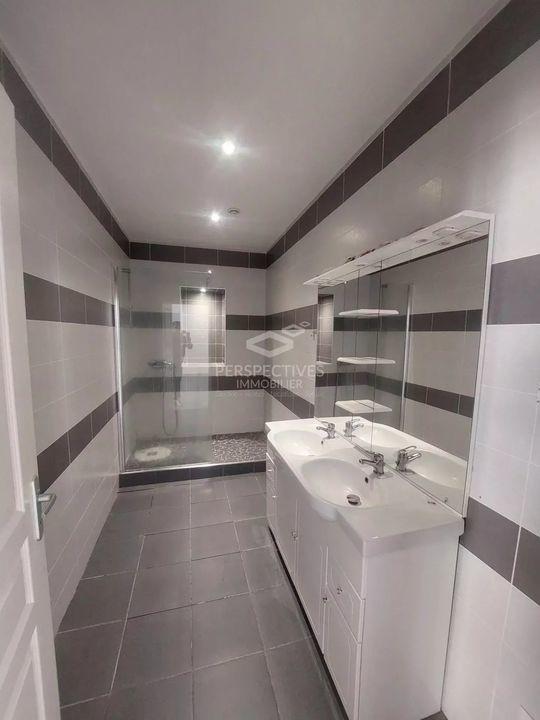 Appartement - 92 m² - 4 pièces