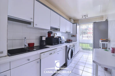 Appartement - 112 m² - 6 pièces