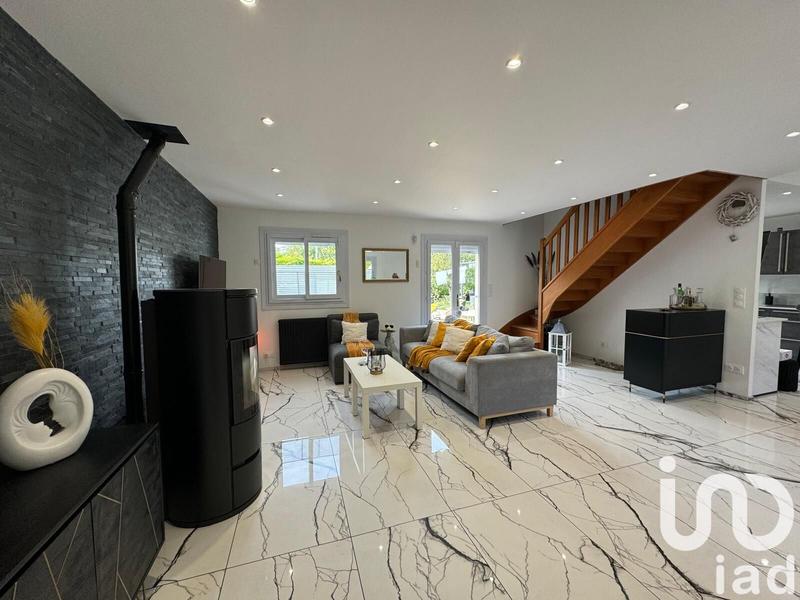 Maison - 136 m² - 6 pièces