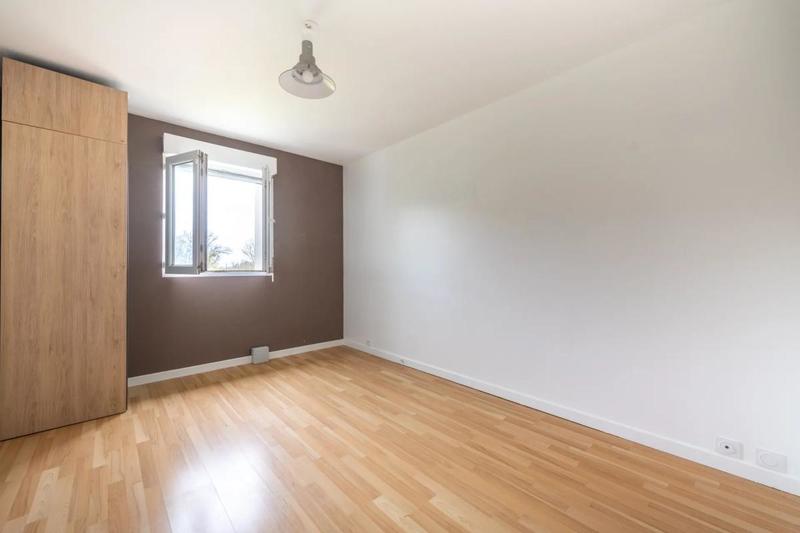 Demeure - 195 m² - 8 pièces