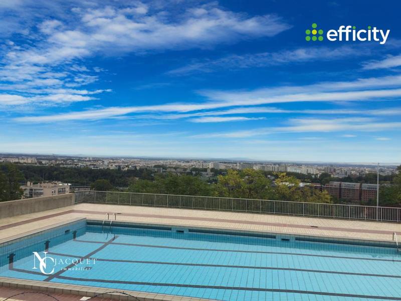 Appartement - 142 m² - 8 pièces