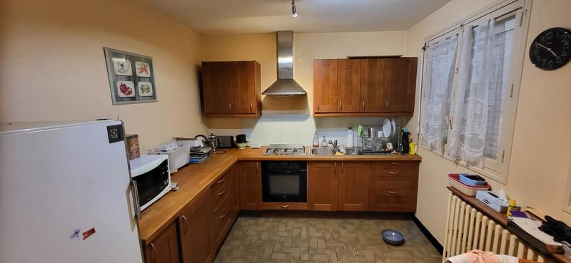 Maison - 260 m² - 10 pièces