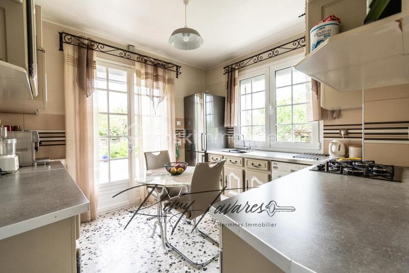 Pavillon - 175 m² - 9 pièces