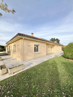 Maison - 219 m² - 6 pièces