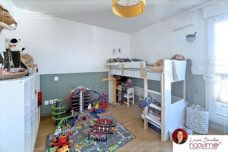 Appartement - 80 m² - 4 pièces