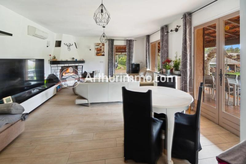 Maison - 90 m² - 3 pièces