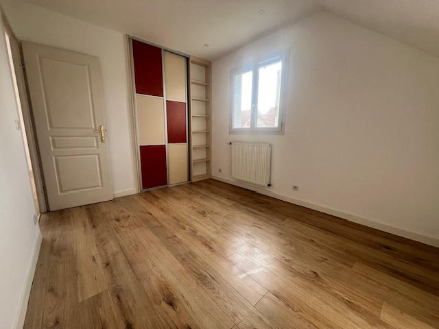 Maison - 104 m² - 5 pièces
