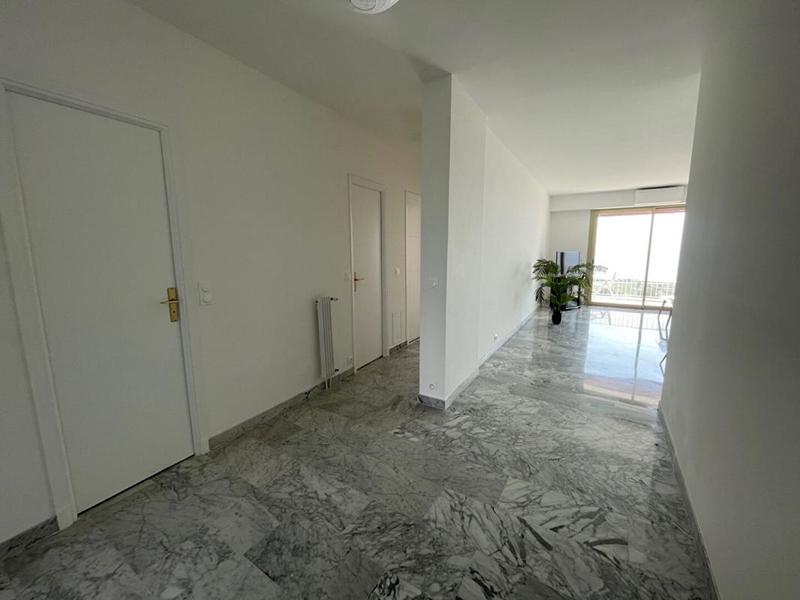 Appartement - 80 m² - 2 pièces