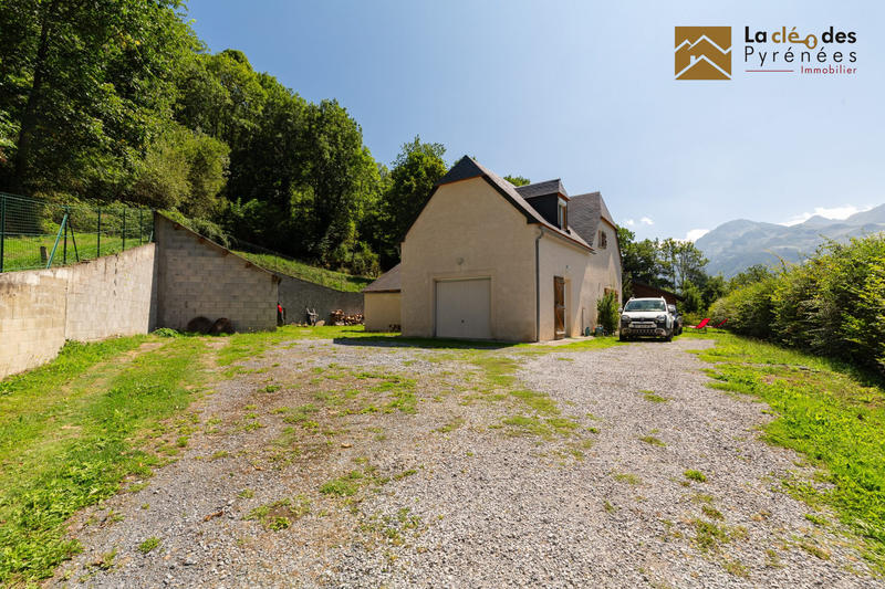 Maison - 140 m² - 6 pièces