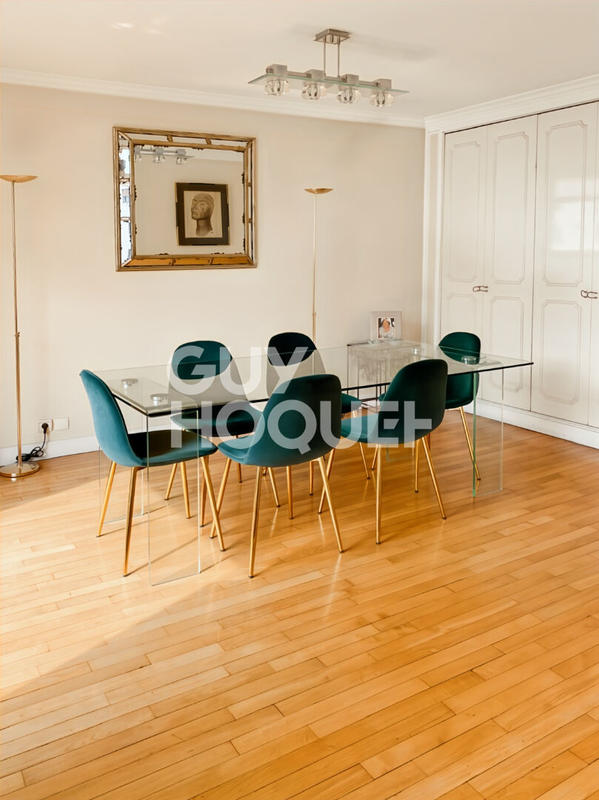 Appartement - 90 m² - 4 pièces