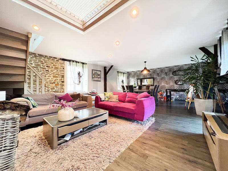 Maison - 200 m² - 6 pièces