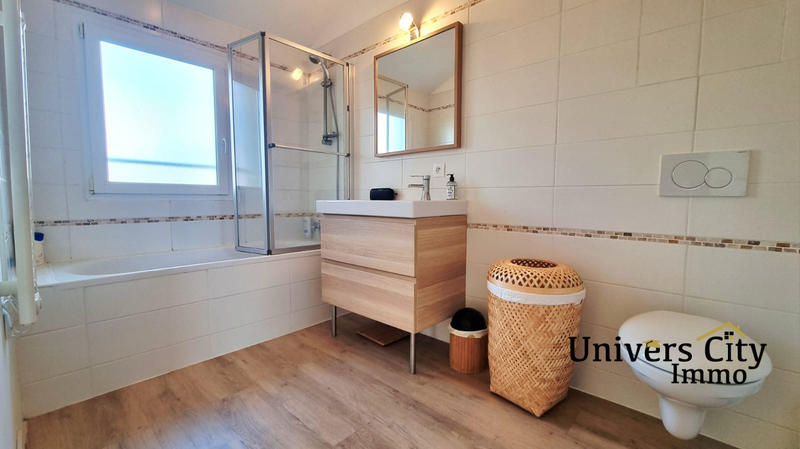 Maison - 103 m² - 5 pièces