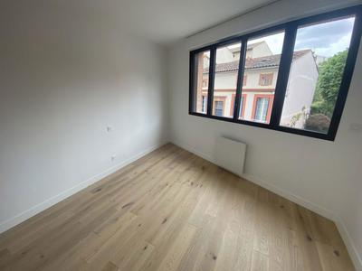 Appartement - 99 m² - 4 pièces